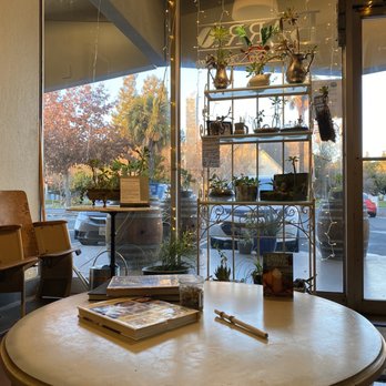 Venus - Lounge area - Coffee & Tea Near Me - Sacramento, California Venus - Lounge area - Coffee & Tea Near Me - Sacramento, California