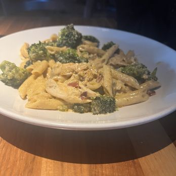 131 MAIN Restaurant - Blackened Chicken Pasta - New American Near Me - Charlotte, North Carolina 131 MAIN Restaurant - Blackened Chicken Pasta - New American Near Me - Charlotte, North Carolina