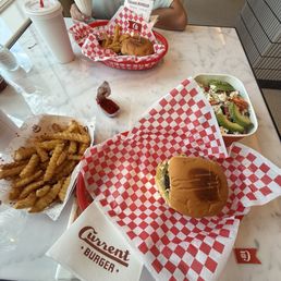 The red and white checkers make this so fun! Food delicious. Love the vibes! The red and white checkers make this so fun! Food delicious. Love the vibes!