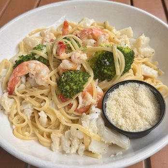 Fish Market Restaurant - Seafood Linguine pasta! Soooo good! - Seafood Near Me - Alexandria, Virginia Fish Market Restaurant - Seafood Linguine pasta! Soooo good! - Seafood Near Me - Alexandria, Virginia