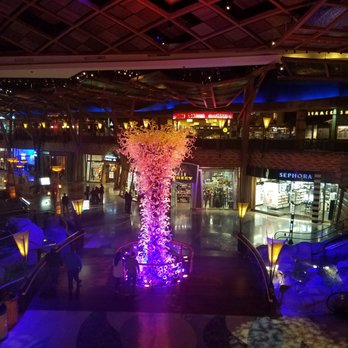 Mohegan Sun - Hotels Near Me - Uncasville, Connecticut Mohegan Sun - Hotels Near Me - Uncasville, Connecticut