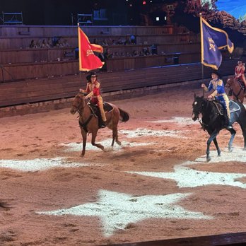Dolly Parton's Stampede - Performing Arts Near Me - Pigeon Forge, Tennessee