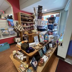 Sherman's Maine Coast Book Shops & Café