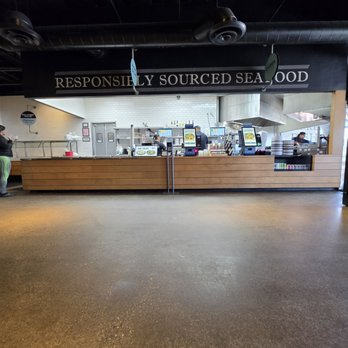 California Fish Grill - Inside - Seafood Near Me - Gardena, California California Fish Grill - Inside - Seafood Near Me - Gardena, California