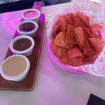 Taquero Mucho - Chips and salsa - Mexican Near Me - Austin, Texas Taquero Mucho - Chips and salsa - Mexican Near Me - Austin, Texas