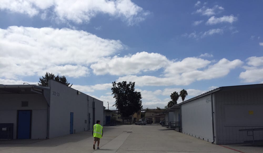 LENNOX MIDDLE SCHOOL Elementary Schools 11033 Buford Ave, Lennox