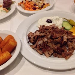Poseidon - Gyros mit Kroketten.