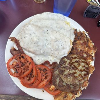 JT Country Kitchen - Biscuits and gravy - Breakfast & Brunch Near Me - Joshua Tree, California JT Country Kitchen - Biscuits and gravy - Breakfast & Brunch Near Me - Joshua Tree, California