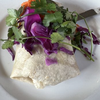 Mendocino Cafe - Thai burrito - Cafes Near Me - Mendocino, California