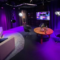 Prismeo LAB | EVENTS | STUDIO - Studio - a professional recording location for your next podcast or video training.
