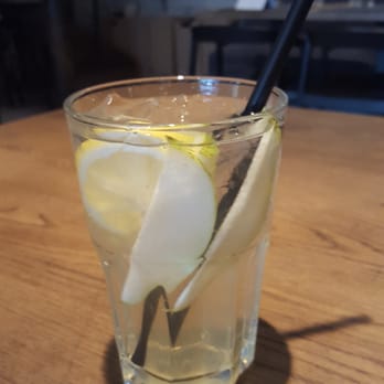Lars Lars & Lars - Pear and vanilla lemonade (12 zł) - this one was AMAZING. - Scandinavian Near Me - Poznań, WP