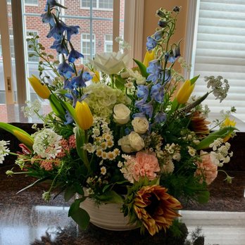 DLN Floral Creations - Amazing Flowers - Florists Near Me - Naperville, Illinois