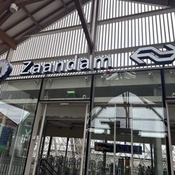 Station Zaandam