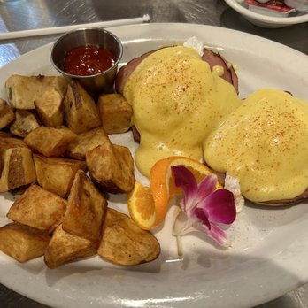 Table 57 - Breakfast & Brunch Near Me - Visalia, California