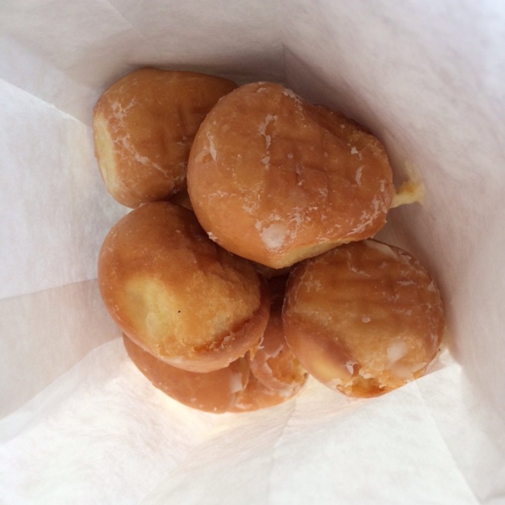 Donut Basket - Donut holes with cream - Donuts Near Me - Milpitas, California Donut Basket - Donut holes with cream - Donuts Near Me - Milpitas, California