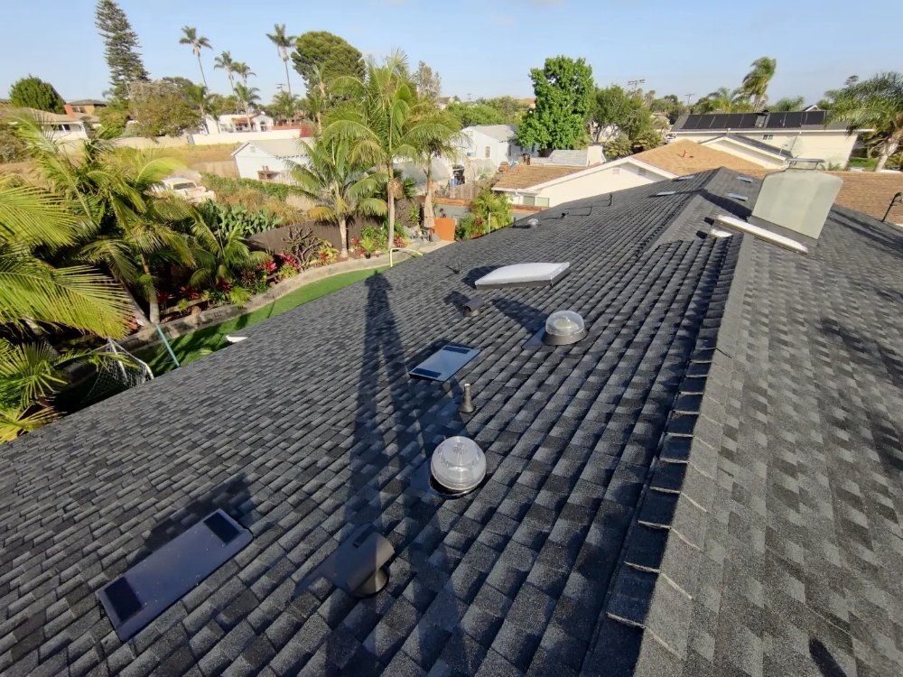 Slide of Sustaita Roofing