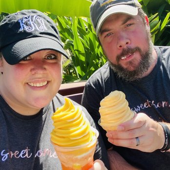 Sunshine Tree Terrace - So insanely good - Ice Cream & Frozen Yogurt Near Me - Lake Buena Vista, Florida Sunshine Tree Terrace - So insanely good - Ice Cream & Frozen Yogurt Near Me - Lake Buena Vista, Florida