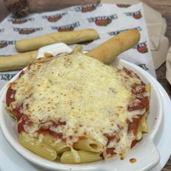 Fazoli's - Baked Ziti, breadsticks noms! - Italian Near Me - Mesa, Arizona
