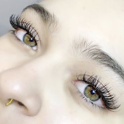 Faces Lash and Beauty Bar - IG: faces.beautybar