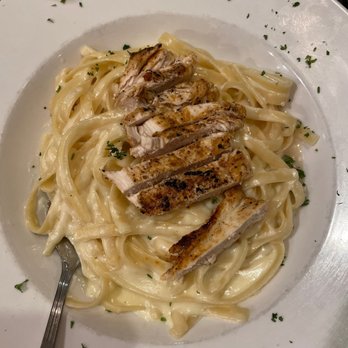 Milano Cafe - Alfredo with chicken - Italian Near Me - Lima, Ohio