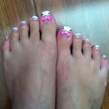 Holly Nails Spa - Hello Kitty! - Nail Salons Near Me - Temple City, California