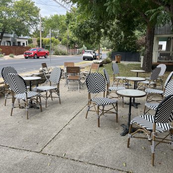 La Patisserie - Desserts Near Me - Austin, Texas