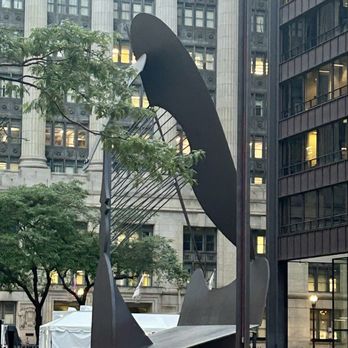 Staypineapple, An Iconic Hotel, The Loop - Across the street from a Picasso sculpture - Hotels Near Me - Chicago, Illinois Staypineapple, An Iconic Hotel, The Loop - Across the street from a Picasso sculpture - Hotels Near Me - Chicago, Illinois