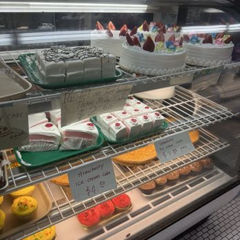 Kings Bakery Cafe - Bakeries Near Me - San Francisco, California