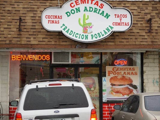 Cemitas Don Adrian by null