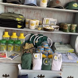Dels Lemonade - Warren - How cute is the Del's swag!