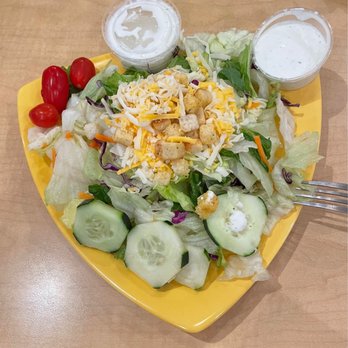 Straw Hat Pizza - Side salad - Pizza Near Me - Cerritos, California Straw Hat Pizza - Side salad - Pizza Near Me - Cerritos, California