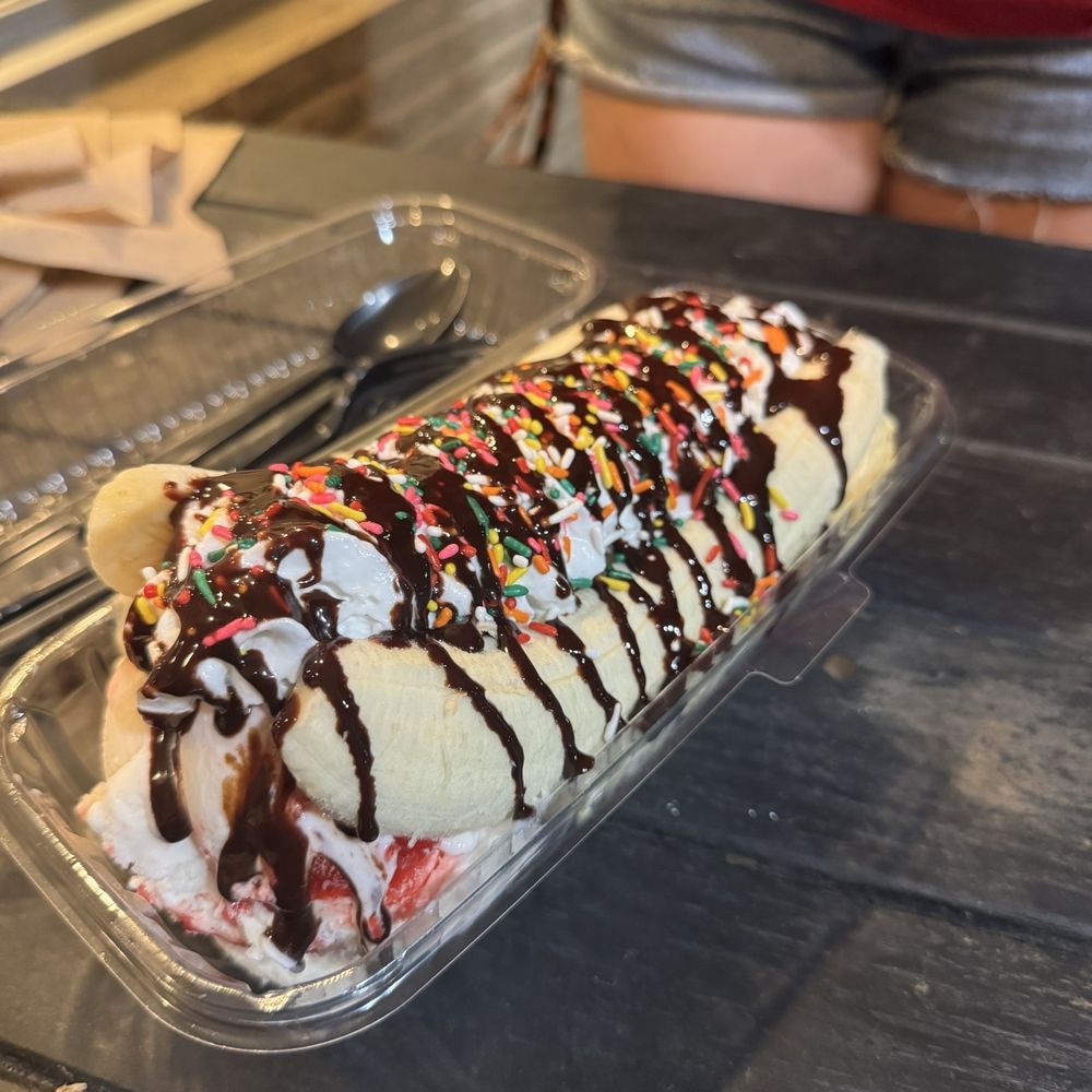 Scoop Street - Banana Split - Ice Cream & Frozen Yogurt Near Me - West Covina, California Scoop Street - Banana Split - Ice Cream & Frozen Yogurt Near Me - West Covina, California
