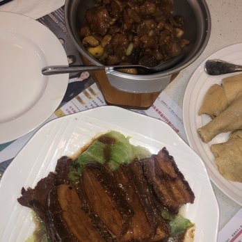 Longten Cafe - Chestnut and chicken clay pot, braised pork belly - Hong Kong Style Cafe Near Me - Monterey Park, California Longten Cafe - Chestnut and chicken clay pot, braised pork belly - Hong Kong Style Cafe Near Me - Monterey Park, California