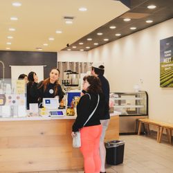 MOMOT Tea House - Boba tea shop in Portola Plaza, Mission Viejo