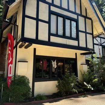 Rio Nido Lodge - Outside - Hotels Near Me - Guerneville, California Rio Nido Lodge - Outside - Hotels Near Me - Guerneville, California