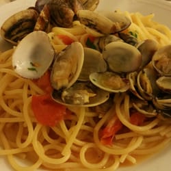 Rugantino - Spaghetti with Clams & Mussels