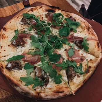 matchbox - Fig and prosciutto pizza (largest size) - New American Near Me - Bethesda, Maryland matchbox - Fig and prosciutto pizza (largest size) - New American Near Me - Bethesda, Maryland