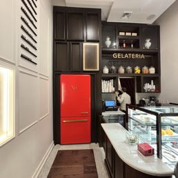 VITA - Updated March 2025 - 402 Photos & 105 Reviews - 261 S 17th St