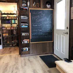 House of Ferruzza Hair Centre - Awesome classic barbershop setting with background music.