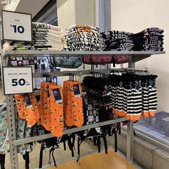 Old Navy - Men's Clothing Near Me - Stockton, California Old Navy - Men's Clothing Near Me - Stockton, California