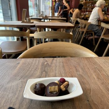 Laurent Gerbaud - Chocolatiers & Shops Near Me - Brussels, BRU Laurent Gerbaud - Chocolatiers & Shops Near Me - Brussels, BRU