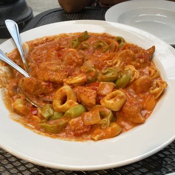 Al Dente Restaurant - Cheese tortellini with vodka sauce - Italian Near Me - Boston, Massachusetts