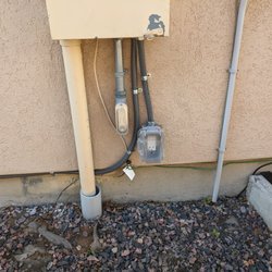 Van Genderen Heating & Air Conditioning - Clean electrical install, also added GFI service outlet (Nice!)