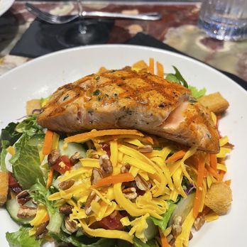 J. Alexander's - Alex ALEX'S SALAD with grilled salmon - New American Near Me - Palm Beach Gardens, Florida J. Alexander's - Alex ALEX'S SALAD with grilled salmon - New American Near Me - Palm Beach Gardens, Florida