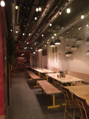 Brigade pizzeria Montreal (Stanley) by null