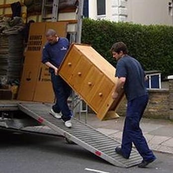 Tippet-Richardson - Loading the truck - Movers Near Me - Calgary, Alberta Tippet-Richardson - Loading the truck - Movers Near Me - Calgary, Alberta