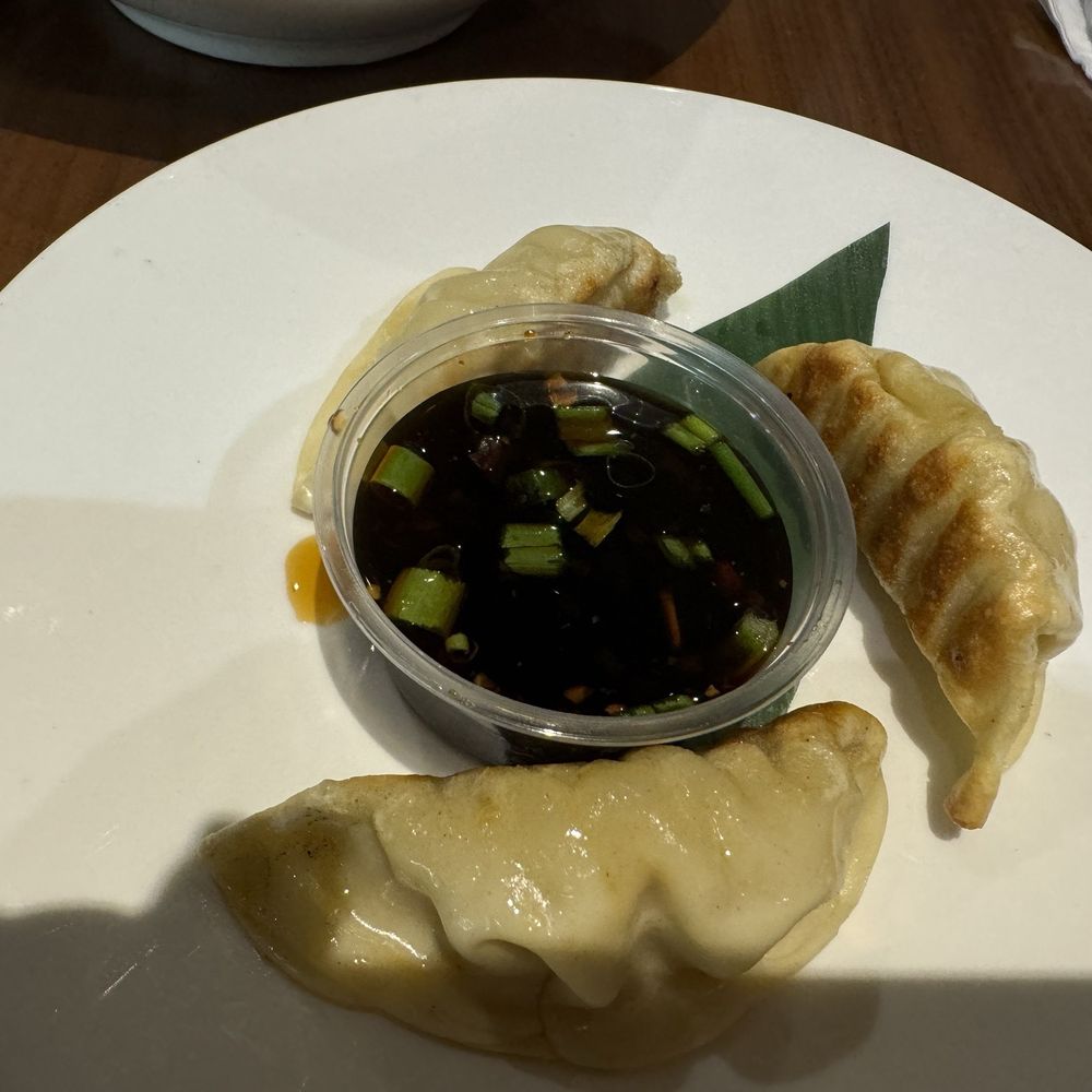 Kona Grill - Dallas - Dumpings - Sushi Bars Near Me - Dallas, Texas Kona Grill - Dallas - Dumpings - Sushi Bars Near Me - Dallas, Texas