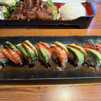 Ichima - Salmon Lover Roll - Sushi Bars Near Me - Pasadena, California