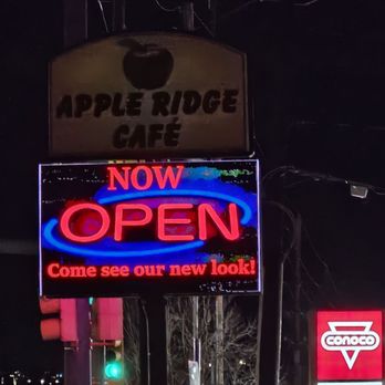 Apple Ridge Cafe - Fully remodeled Long- time diner in Wheat Ridge - American Near Me - Wheat Ridge, Colorado
