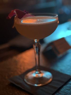 Willis Show Bar by null